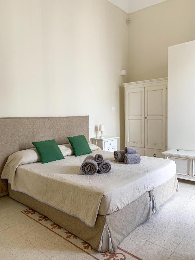 4 Balconi Rooms-Boutique B&B Lecce Exterior photo