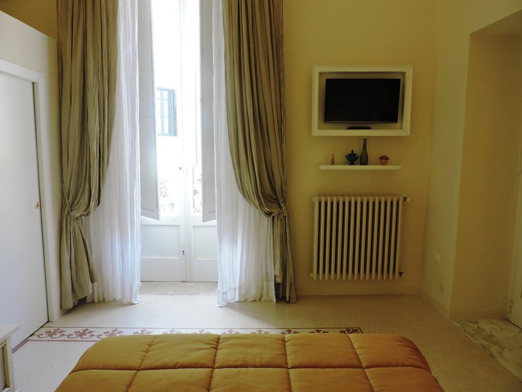 4 Balconi Rooms-Boutique B&B Lecce Room photo